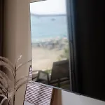 La Vie En *