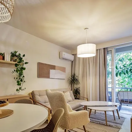 La Vie En Apartment
